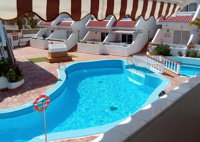 Casa Lorenzo - En Playa De Americas *